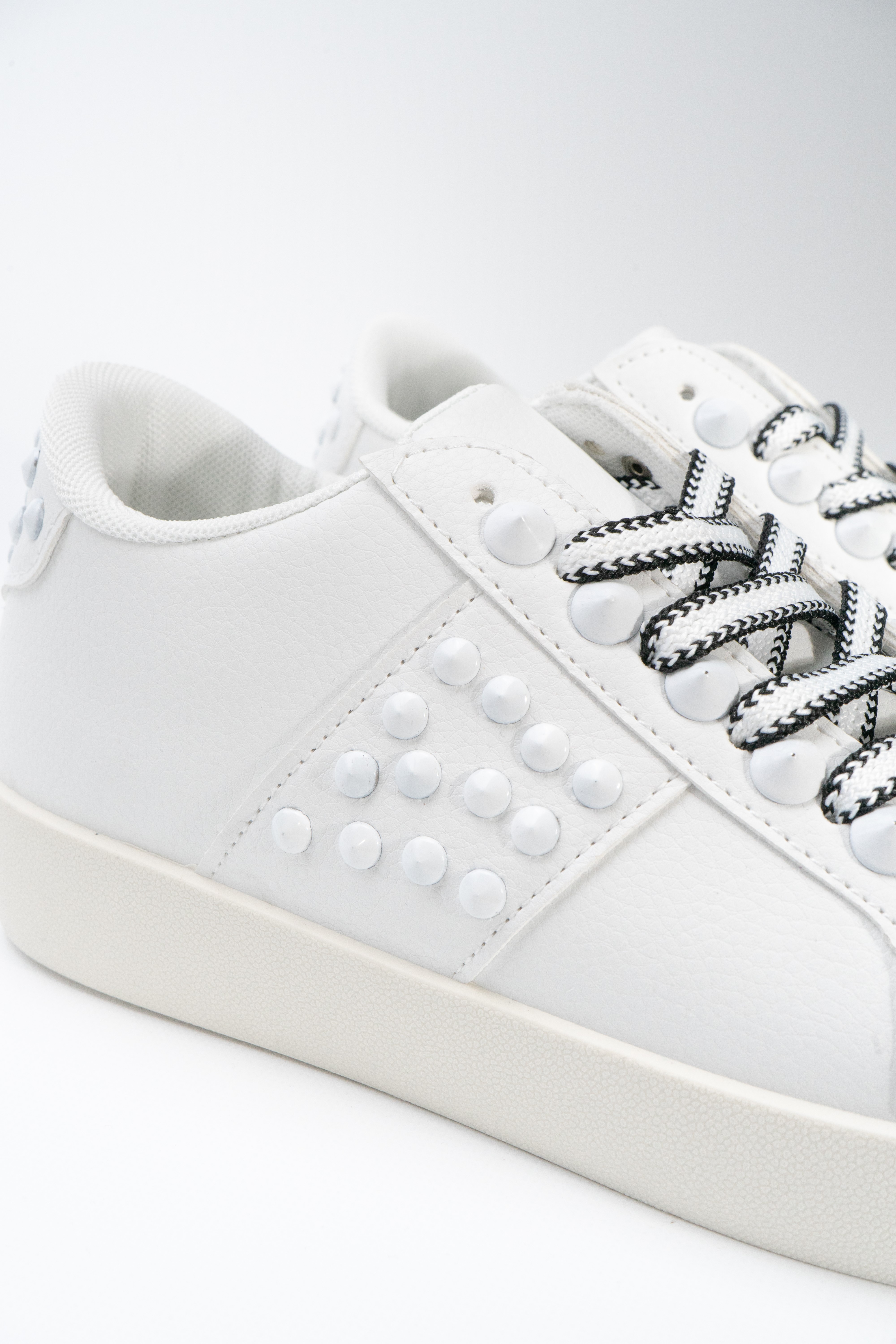 Zapatillas tachas image number null